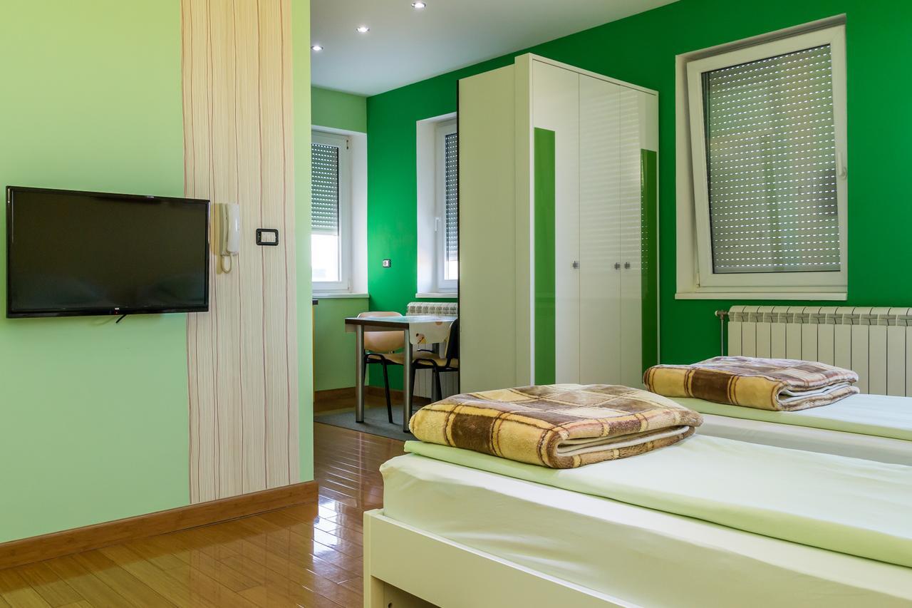 Kalanj Apartmani I Sobe Belgrade Extérieur photo